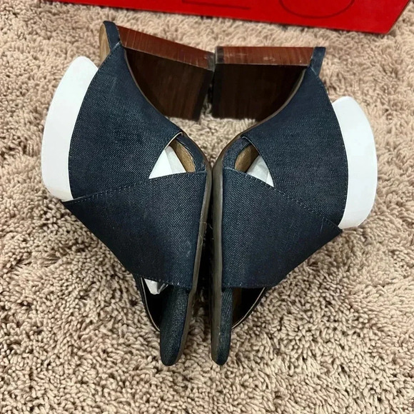 New in box Aerosoles high alert blue denim sandals 6.5 block heel x cross - Picture 11 of 16
